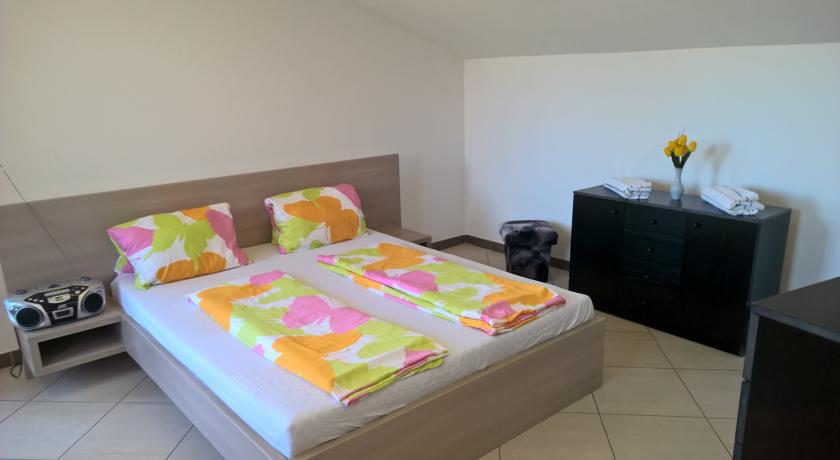 Kazinczy Apartment Kecskemét Quarto foto