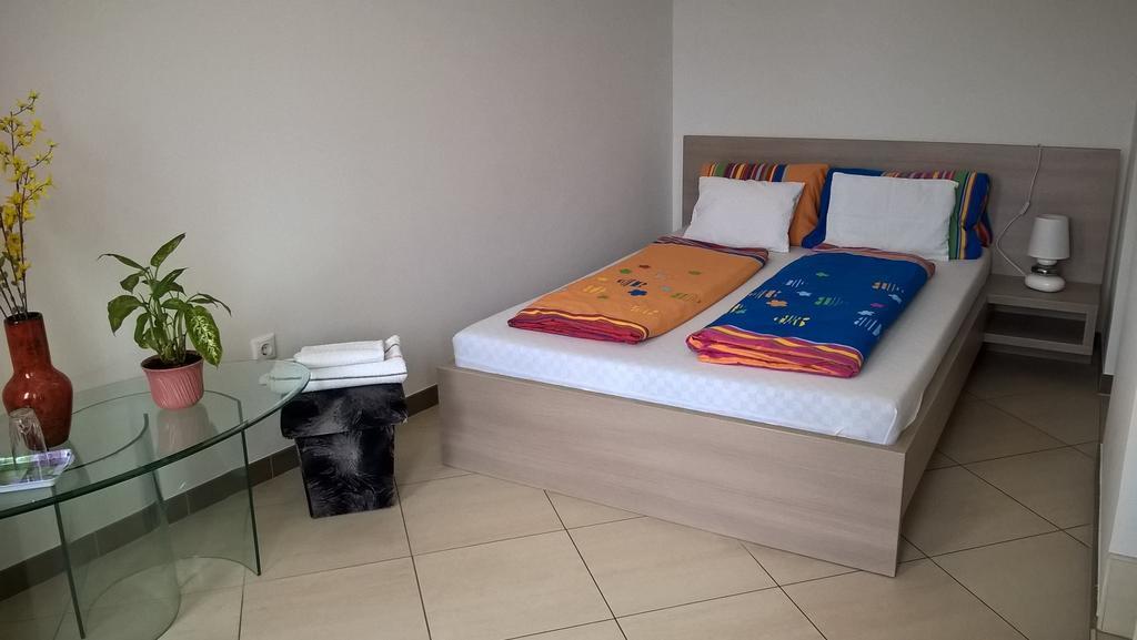 Kazinczy Apartment Kecskemét Quarto foto